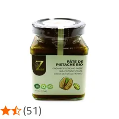 Un pot de pâte de pistache bio, parfait pour une recette gourmande.