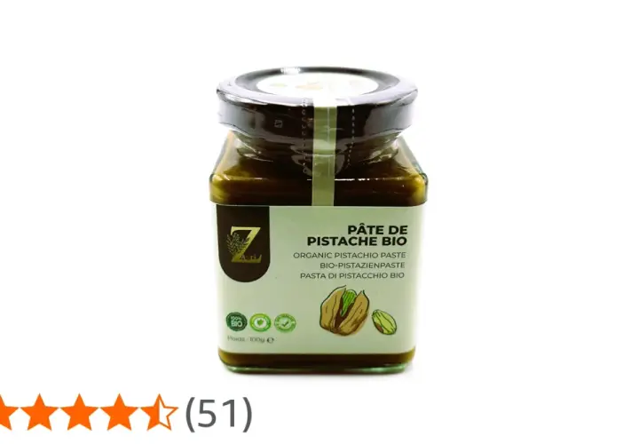 Un pot de pâte de pistache bio, parfait pour une recette gourmande.
